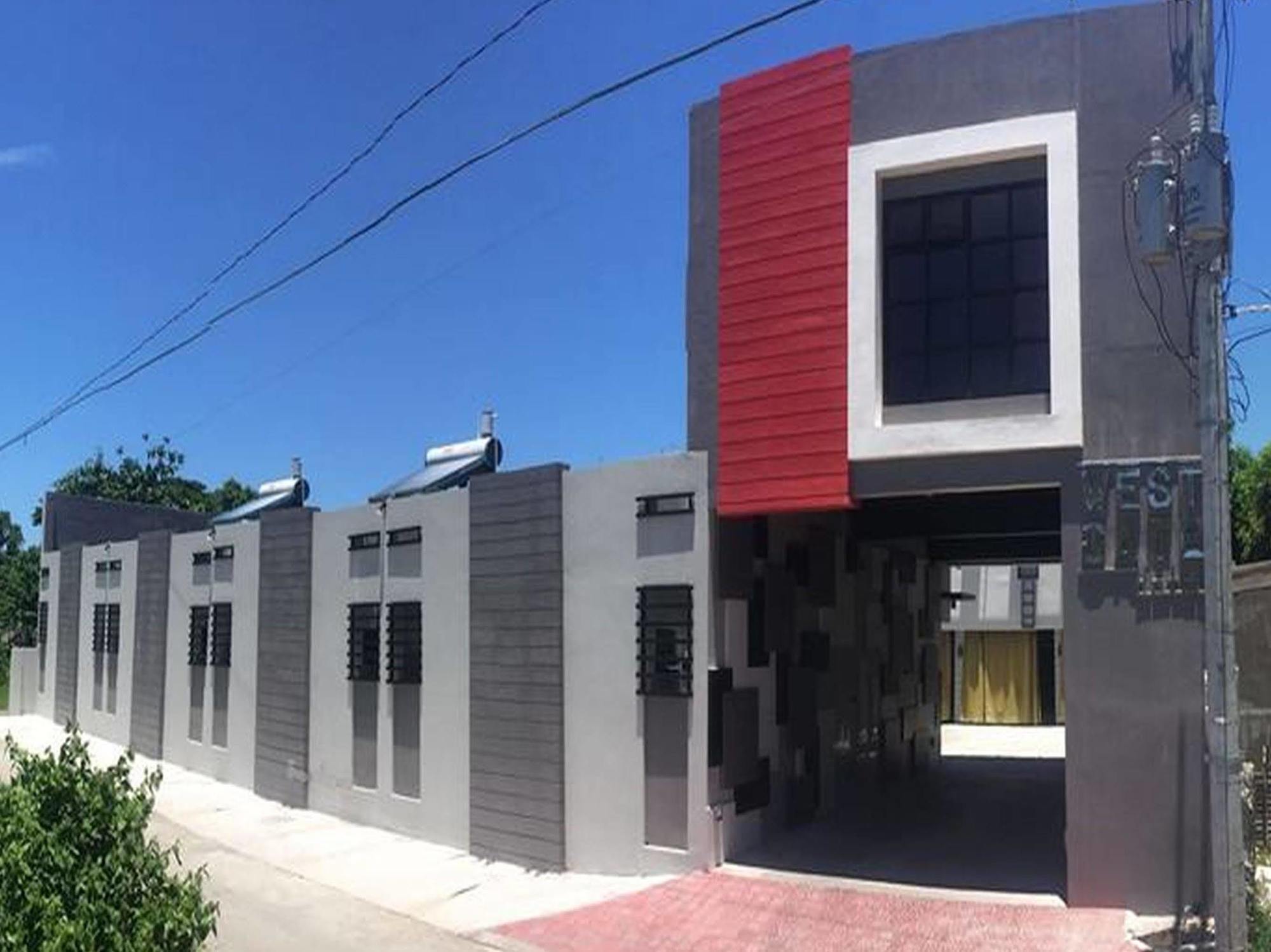 Westgate Hotel Laoag Exterior foto